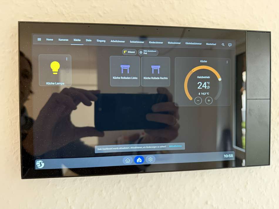 Wall Display Eingang  2