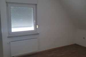 Attraktive 3-Zimmer-DG-Wohnung in Siegen – Fludersbach 67, 57074 Siegen-Wittgenstein (Kreis) – Vorschaubild 2
