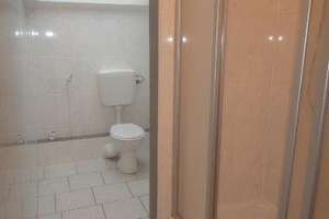 Charmante, gemütliche 2,5-Zimmer-Altbau-DG-Wohnung in Rheinnähe für junge Leute – Kanzlerstraße 29, 47119 Laar, Duisburg – Vorschaubild 15