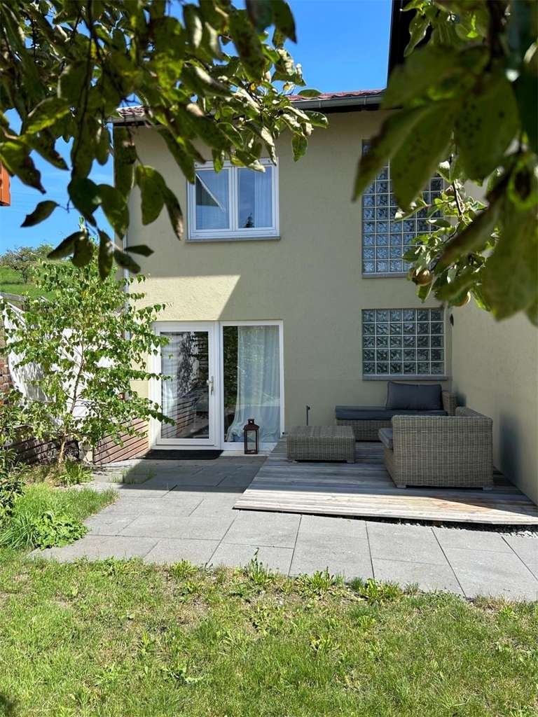 Immobilie in Überlingen - Charmantes, sonnenverwöhntes Einfamilienhaus mit Apartment - Bild 2