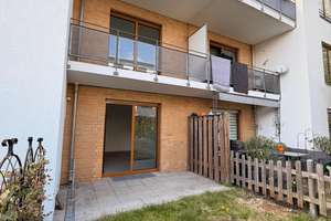 Charmante Maisonette-Wohnung mit eigenem Garten in Berlin ** Provisionsfrei** – Gustelstraße 20c, 12524 Altglienicke, Berlin – Vorschaubild 2