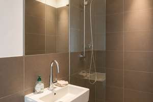 Ein Zuhause mit Aussicht – Exklusive 3-Zimmer-Wohnung mit Domblick – Im Zollhafen  12, 50678 Altstadt/Süd, Köln – Vorschaubild 12