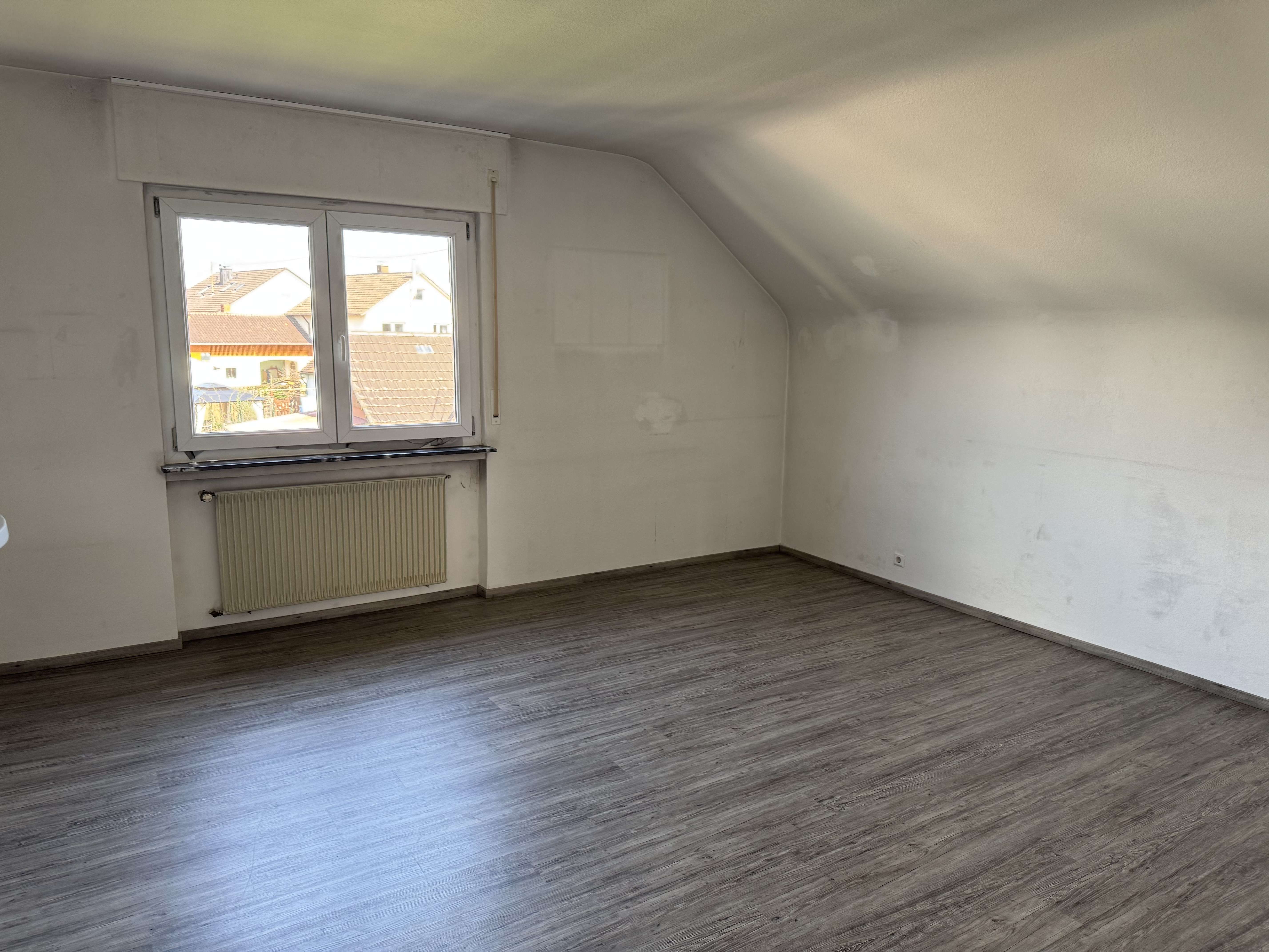 Immobilie in Neuenburg am Rhein - Hübsches Handwerkerhäuschen mit Charakter sucht neuen Eigentümer - Bild 1