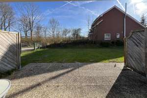 Wohnen, wo andere Urlaub machen – Doppelhaushälfte mit Terrasse und Balkon – Die vollständige Adresse der Immobilie erhältst du vom Anbieter., 24398 Brodersby – Vorschaubild 3
