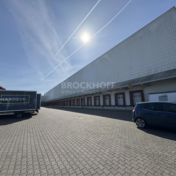 Logistikimmobilie mit ca. 12.100 m² Hallen-, Lager- & Bürofläche | Mietzins auf Anfrage