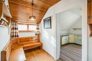 AIGNER-Idyllisches Einfamilienhaus mit Potential und weitläufigem Garten in Sendling – München – Vorschaubild 9