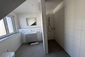 Attraktive 4-Zimmer-Doppelhaushälfte mit EBK in Braunschweig Volkmarode – Berliner Heerstraße 8d, 38104 Volkmarode, Braunschweig – Vorschaubild 10