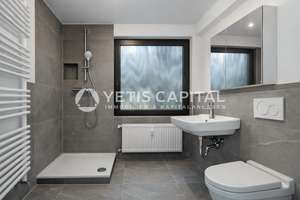 MODERNISIERTE SKYLINE-WOHNUNG MIT 60 QM SONNENTERRASSE UND BLICK AUF DEN RÖMERTURM +PROVISIONSFREI+ – Die vollständige Adresse der Immobilie erhältst du vom Anbieter., 50667 Altstadt/Nord, Köln – Vorschaubild 3