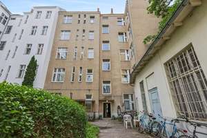 Sommer auf dem Balkon, 2-Zi. Altbauwohnung - von privat – Die vollständige Adresse der Immobilie erhältst du vom Anbieter., 12059 Neukölln (Ortsteil), Berlin – Vorschaubild 7