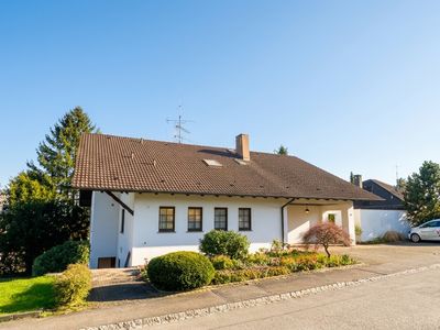 Wohnen in Bestlage: Großzügige Villa mit Potential und Traumblick in Emmendingen!