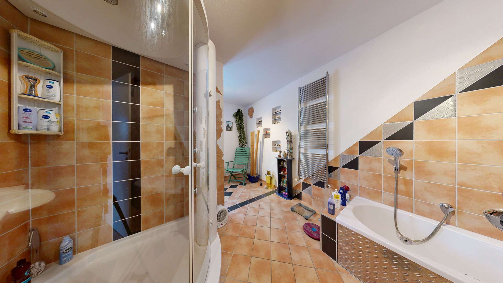 Immobilie in Eisenberg (Pfalz) - Mehrgenerationenhaus mit separater Wohneinheit - Bild 3