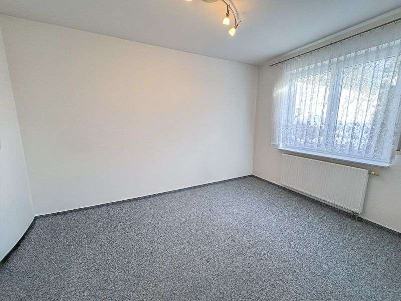 Immobilie in Spiegelberg - Sonnige Wohnlage *Top modernes und energetisches Einfamilienhaus mit Aussicht* - Bild 2