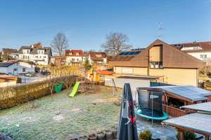 Außergewöhnliche Doppelhaushälfte mit großzügigem Raumangebot, Garten und Doppelgarage – Die vollständige Adresse der Immobilie erhältst du vom Anbieter., 78652 Deißlingen – Vorschaubild 11