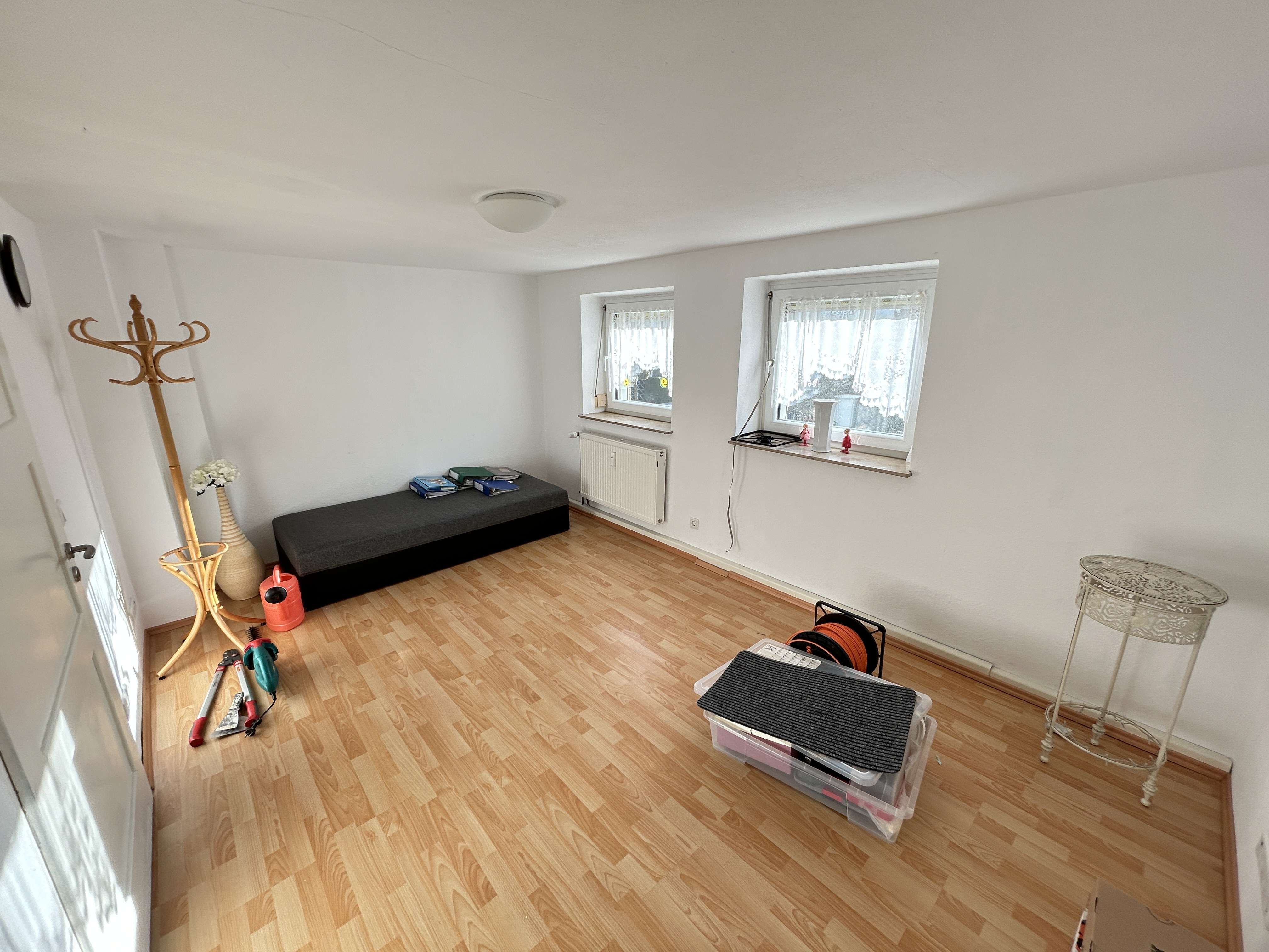 Immobilie in Marsberg - Zweifamilienhaus mit solider Substanz, Garten und Entwicklungspotenzial in Marsberg-Leitmar - Bild 6