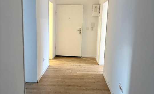 Eigenheim für die große Familie oder als Studenten-WG geeignete 4-Zimmer-Wohnung!