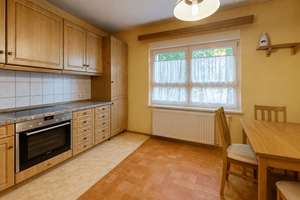 Freistehendes Einfamilienhaus mit Garten und Garage | Ausbaupotenzial I Siedlungslage – 4288 Holzhausen, Leipzig – Vorschaubild 5