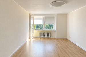 4-Zimmer-Wohnung mit Grünblick, Balkon und zusätzlichen Dachgeschossflächen – 40595 Garath, Düsseldorf – Vorschaubild 13