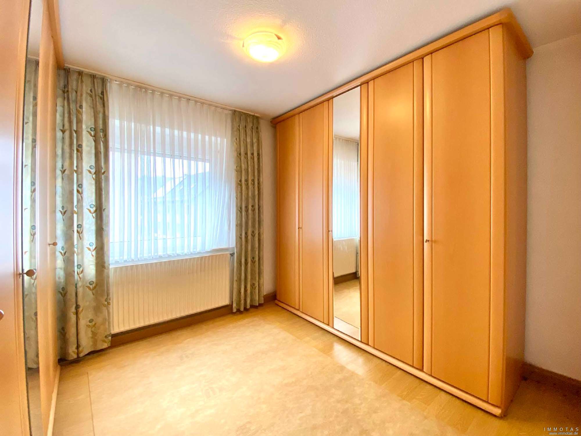 Immobilie in Queidersbach - Einfamilienhaus mit weitläufigem Grundstück zur vielseitigen Nutzung - Bild 1