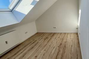 Luxeriöse helle Dachwohnung mit Klimaanlage – Die vollständige Adresse der Immobilie erhältst du vom Anbieter., 64569 Nauheim – Vorschaubild 3