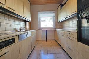 Attraktiv gelegene 3-Zimmer-Wohnung mit Süd-Balkon und Einzelgarage – Die vollständige Adresse der Immobilie erhältst du vom Anbieter., 70180 Lehen, Stuttgart – Vorschaubild 5