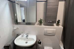 Großzügige 3 Zimmer Familienwohnung mit Balkon, Kinderarztpraxis im Haus – Königsbrunner Straße 37, 86179 Haunstetten-West, Augsburg – Vorschaubild 7