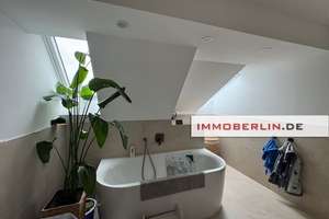 IMMOBERLIN.DE - Sehr attraktives Haus mit Südgarten & Garage in familienfreundlicher Lage – Die vollständige Adresse der Immobilie erhältst du vom Anbieter., 12683 Biesdorf, Berlin – Vorschaubild 5