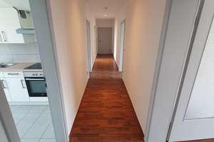 Großzügige Wohnung mit Einbauküche und Balkon sucht neue Mitbewohner – Agnetenstraße 24a, 39106 Alte Neustadt, Magdeburg – Vorschaubild 3