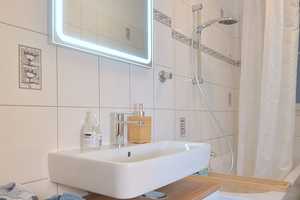 Modern möbliertes 2-Zimmer- Apartment mit WLAN direkt in der Altstadt von Nürnberg – Nürnberg – Vorschaubild 15