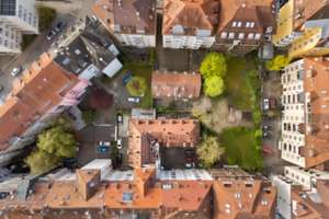 Charmante Altbau-Dachwohnung im Stuttgarter Westen – 3 Zimmer zum Selbstgestalten – Die vollständige Adresse der Immobilie erhältst du vom Anbieter., 70193 Vogelsang, Stuttgart – Vorschaubild 4
