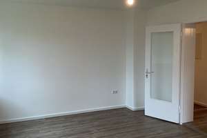 Umzug gefällig? - Großzügige 3-Zimmer-Wohnung in guter Lage – Ulrich-Schwarz-Str. 4, 86157 Pfersee-Nord, Augsburg – Vorschaubild 9