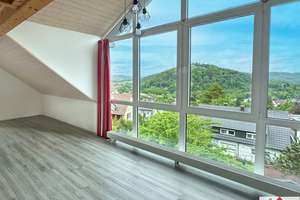 Einfamilienhaus mit Einliegerwohnung in Aussichtslage – Die vollständige Adresse der Immobilie erhältst du vom Anbieter., 72202 Nagold – Vorschaubild 3