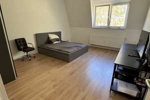 Attraktive 4 1/2-Zimmer-Wohnung in Düsseldorf-Düsseltal  – Die vollständige Adresse der Immobilie erhältst du vom Anbieter., 40237 Düsseltal, Düsseldorf – Vorschaubild 5