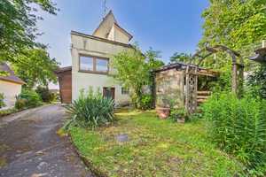 **Charmantes Einfamilienhaus in sehr guter Wohnlage mit schönem Gartenbereich, Garage, Balkon, uvm.* – Donnersbergkreis – Vorschaubild 3