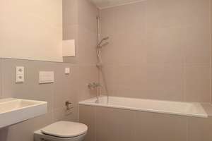 Neubau-Wohnung in Trudering-Riem – ca. 58 m² mit gehobener Ausstattung und TG-Stellplatz mit Wallbox – Die vollständige Adresse der Immobilie erhältst du vom Anbieter., 81829 Trudering-Riem (Ortsteil), München – Vorschaubild 3