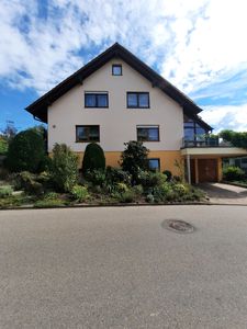 Wohnen mit Charakter: Großzügiges Einfamilienhaus in Neuenstein