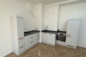 Wohnen mit Charakter: Dachgeschosswohnung in Friedenau – Friedrich-Wilhelm-Platz 15, 12161 Friedenau, Berlin – Vorschaubild 23