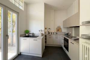 Altbaucharme trifft auf Moderne – Die vollständige Adresse der Immobilie erhältst du vom Anbieter., 70190 Kernerviertel, Stuttgart – Vorschaubild 2