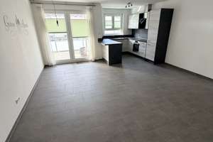 Moderne 3-Zimmer-Wohnung mit Balkon in ruhiger Ortsrandlage von Remseck am Neckar, Pattonville