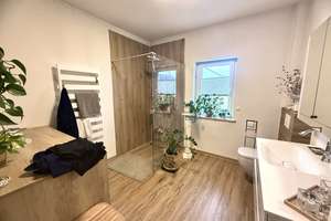 Großzügiges Eigenheim mit exklusiver Ausstattung – Die vollständige Adresse der Immobilie erhältst du vom Anbieter., 3238 Finsterwalde – Vorschaubild 3