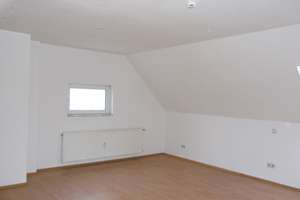 Staffelgeschosswohnung in ruhigem 6 Parteienhaus – Abshofstraße 44, 51109 Merheim, Köln – Vorschaubild 6