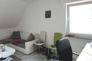 ruhige Lage -  helle gemütliche 3-Zimmer-Dachgeschoß-Wohnung – Die vollständige Adresse der Immobilie erhältst du vom Anbieter., 70186 Gaisburg, Stuttgart – Vorschaubild 8