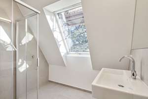 Modernes Wohnen im Dachgeschoss + EBK und Fußbodenh. – Die vollständige Adresse der Immobilie erhältst du vom Anbieter., 70188 Ostheim, Stuttgart – Vorschaubild 6