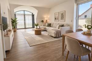 Helle 2-Zimmer-Wohnung mit großer Dachterrasse & Einbauküche in Flörsheim – 65439 Flörsheim am Main – Vorschaubild 1