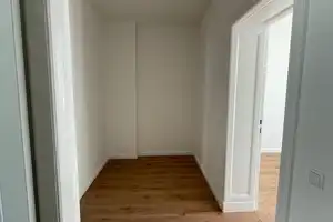 +++Geräumige 3-Zimmer-Wohnung in Neukölln – Stilvoll Saniert & Lichtdurchflutet – Berlin – Vorschaubild 5