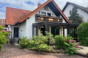 Mainz-Kastel: Ein XXL-Einfamilienhaus in familienfreundlicher Lage – bereits freigestellt! – Die vollständige Adresse der Immobilie erhältst du vom Anbieter., 55252 Mainz-Kastel, Wiesbaden – Vorschaubild 1