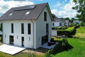 Luxuriöses Wohnen in exklusiver Lage – energieeffizientes Einfamilienhaus mit 251 m² – Die vollständige Adresse der Immobilie erhältst du vom Anbieter., 45892 Resse, Gelsenkirchen – Vorschaubild 2
