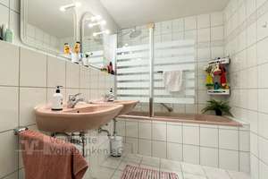 Tolle 4-Zimmerwohnung mit Balkon in gutem Zustand – Die vollständige Adresse der Immobilie erhältst du vom Anbieter., 72762 Reutlingen-Mitte, Reutlingen – Vorschaubild 10
