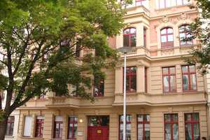 !! Gemütliche 3 - Raum - Wohnung  zu vermieten !! – Annastrasse 36, 39108 Magdeburg – Vorschaubild 1