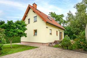 Ökonomisches EFH in Biesdorf: 5Zi, Wfl. 90qm, ca. 1.060 qm Grst., Keller, Süd-Terrasse, Garage – 12683 Biesdorf, Berlin – Vorschaubild 9