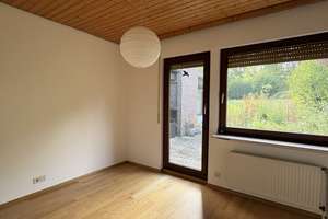 Spacious 5 BR family home with fireplace, garage and yard – 65207 Naurod, Wiesbaden – Vorschaubild 7